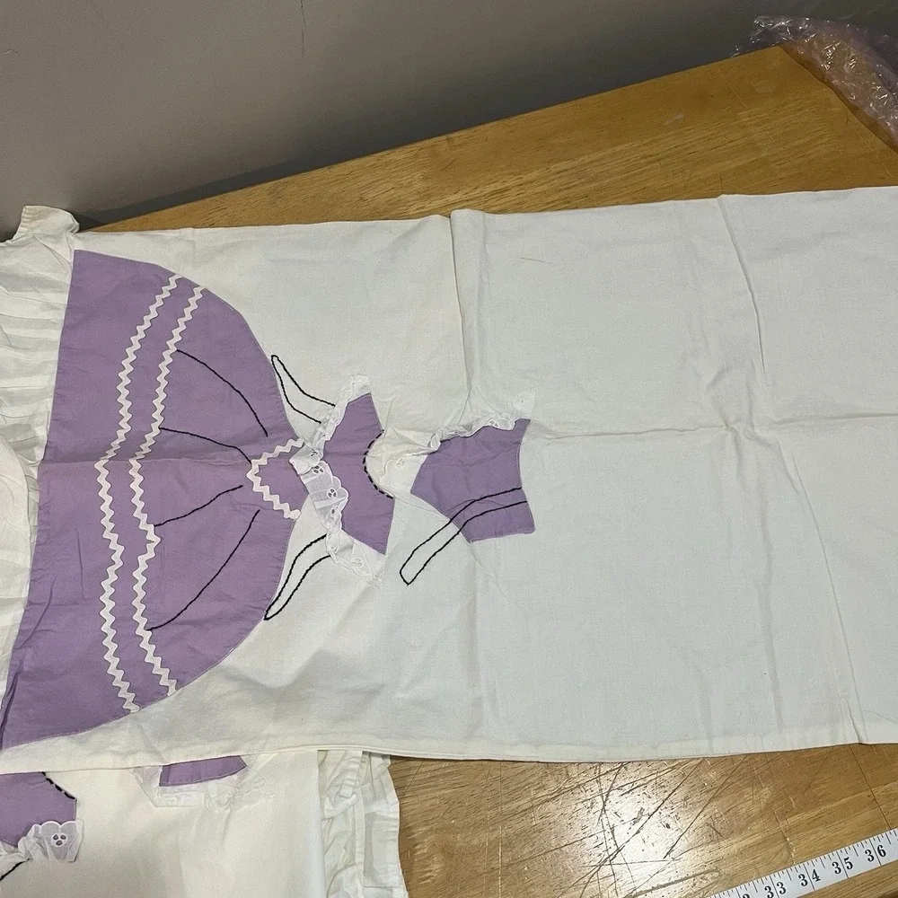Vintage Southern Belle Dancing Girl Floral Purple Cottage (2) King Shams Ruffled